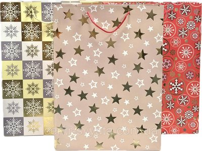 Подарунковий пакет "Новорічні зірки та сніжинки" з фольгованням 42х31х12 см, мікс 4 шт 3023173306042 фото